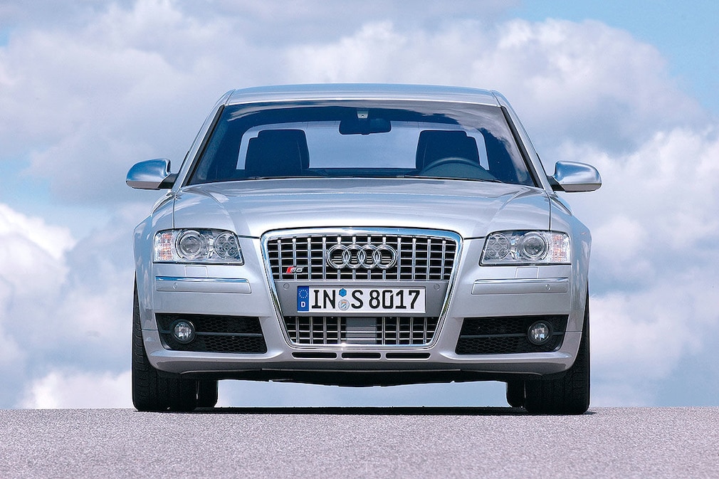 Audi S8