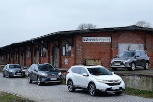 Honda CR-V Lexus UX Mitsubishi Outlander Toyota RAV4