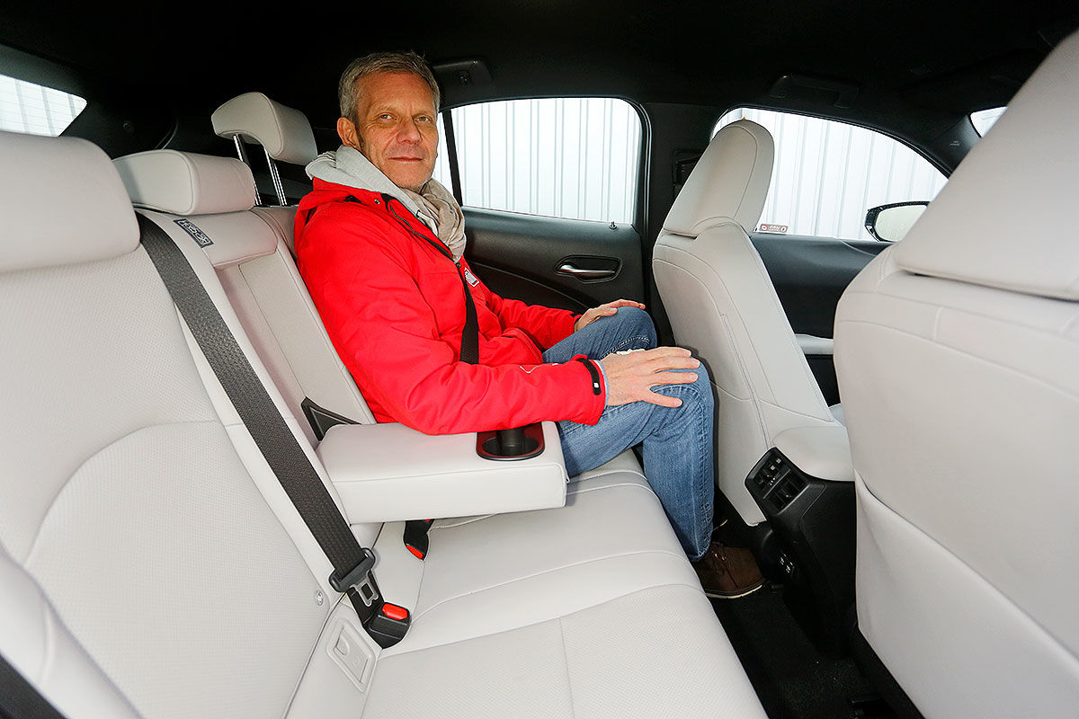 Lexus UX