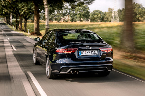 Jaguar XE