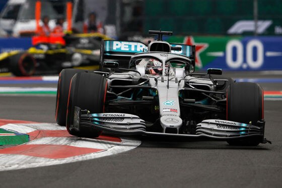 Hamilton fordert 90 Mio Dollar