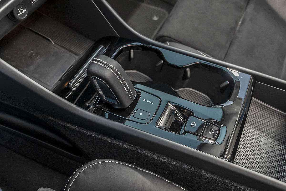 Volvo XC-40