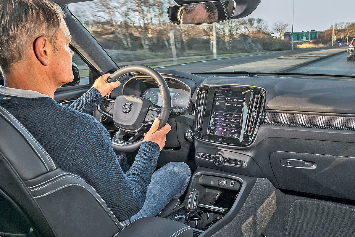 Volvo XC-40
