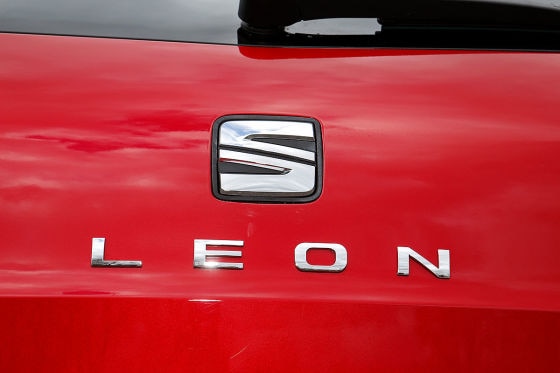 So aufwendig ist der Leon-Schriftzug