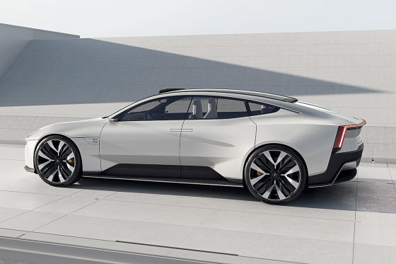 Polestar mit Sitzen aus PET-Flaschen