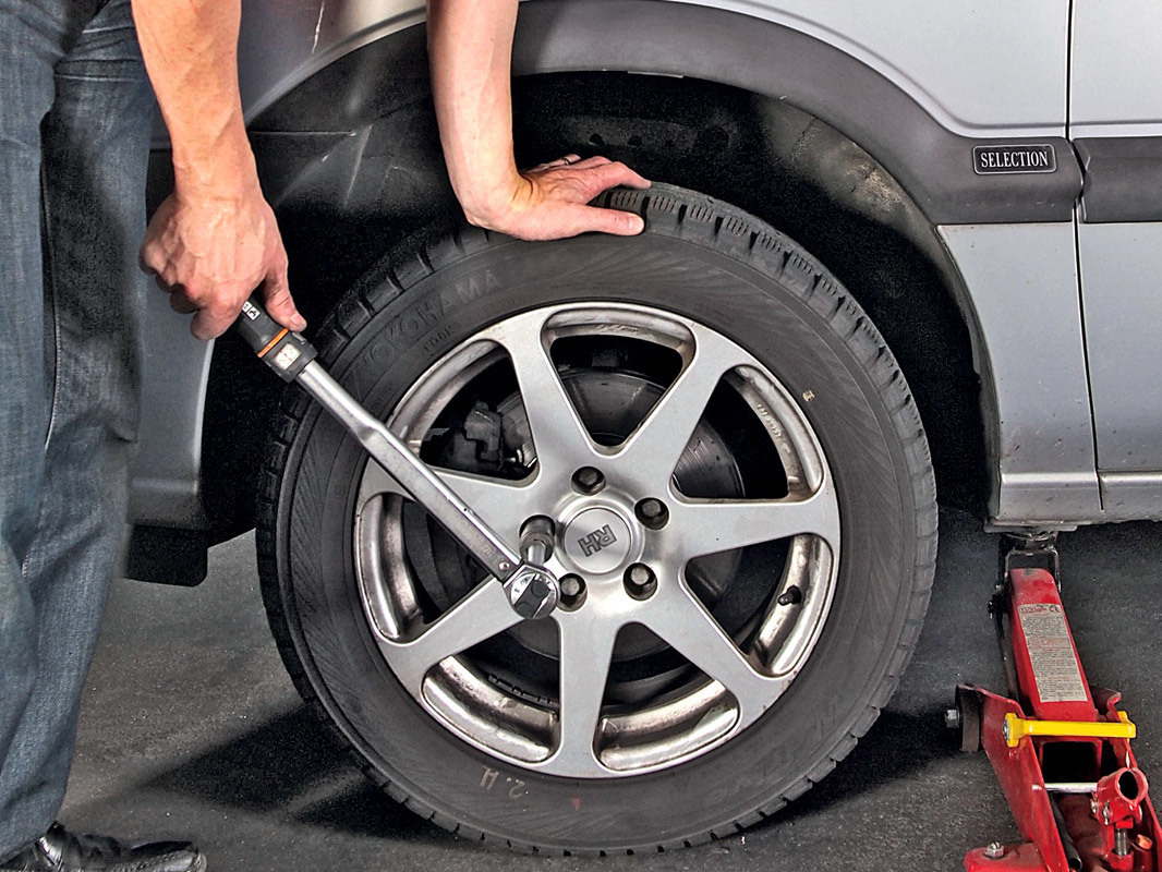 Reifenwechsel: Vorsicht vor diesen 6 Fehlern! - AUTO BILD