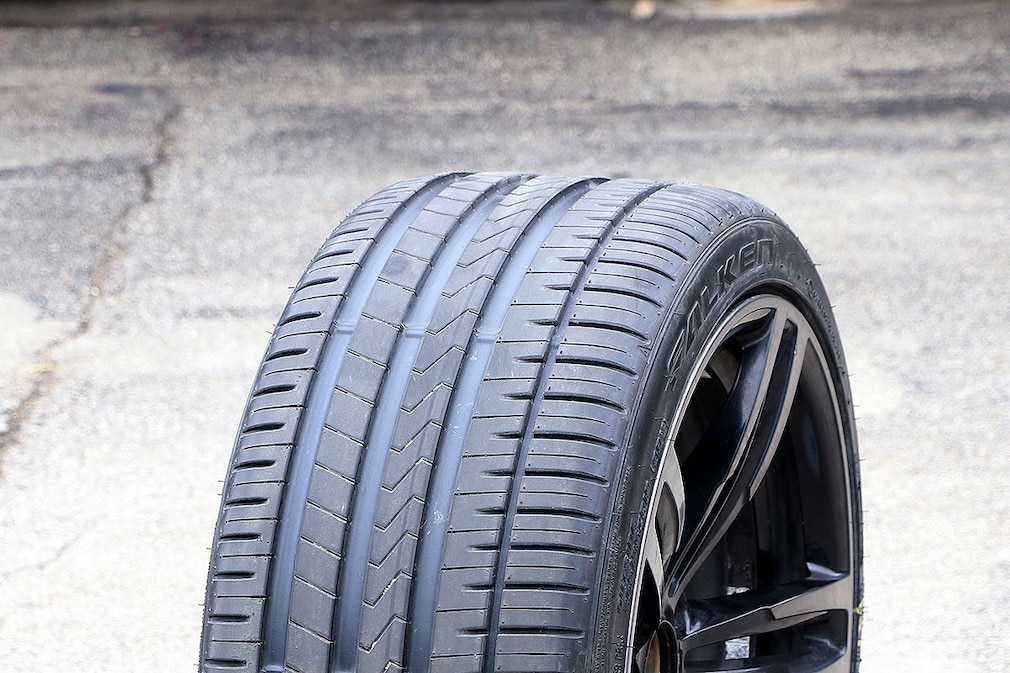 Breitreifen in 245/35 und 265/35 R 19