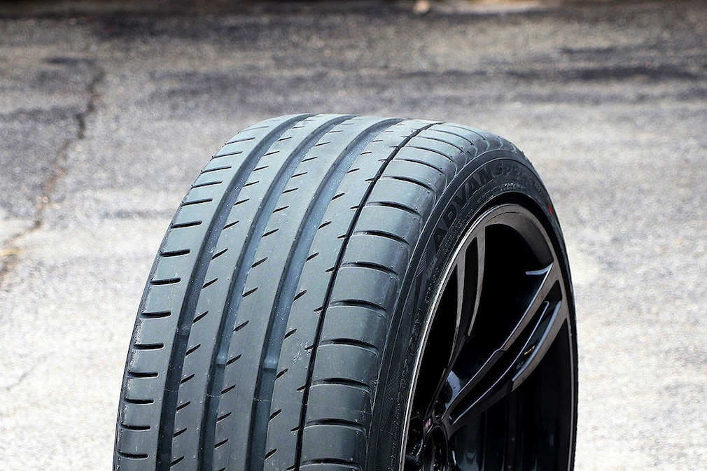 Breitreifen in 245/35 und 265/35 R 19