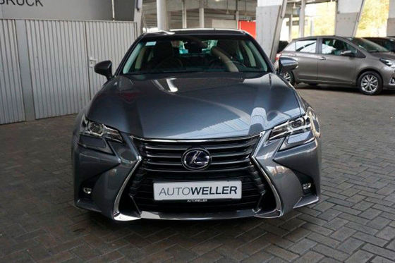 Stylishe BMW 5er-Alternative von Lexus