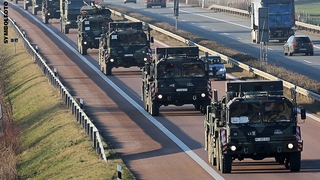 Corona und Fake News: Panzer der Bundeswehr unterwegs