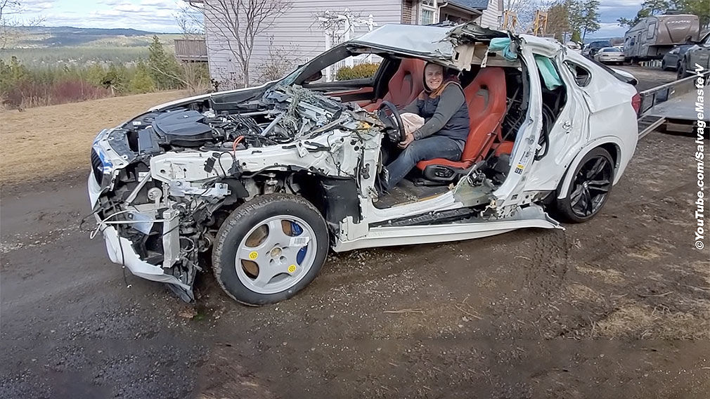 BMW X6 M: Crash, Unfall, Totalschaden BMW X6 M: Crash, Unfall, Totalschaden
