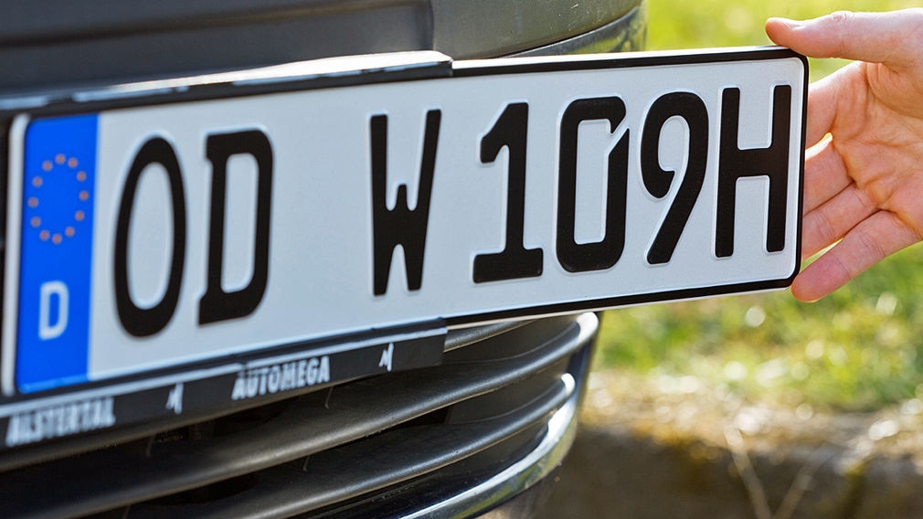 Wegen Corona: Kfz-Zulassungsstellen geschlossen (BILDplus) Wegen Corona: Kfz-Zulassungsstellen geschlossen (BILDplus)