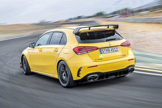AMG A 45 S fordert Vorgänger heraus!