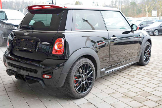 Krawall-Mini mit 211 PS zu verkaufen