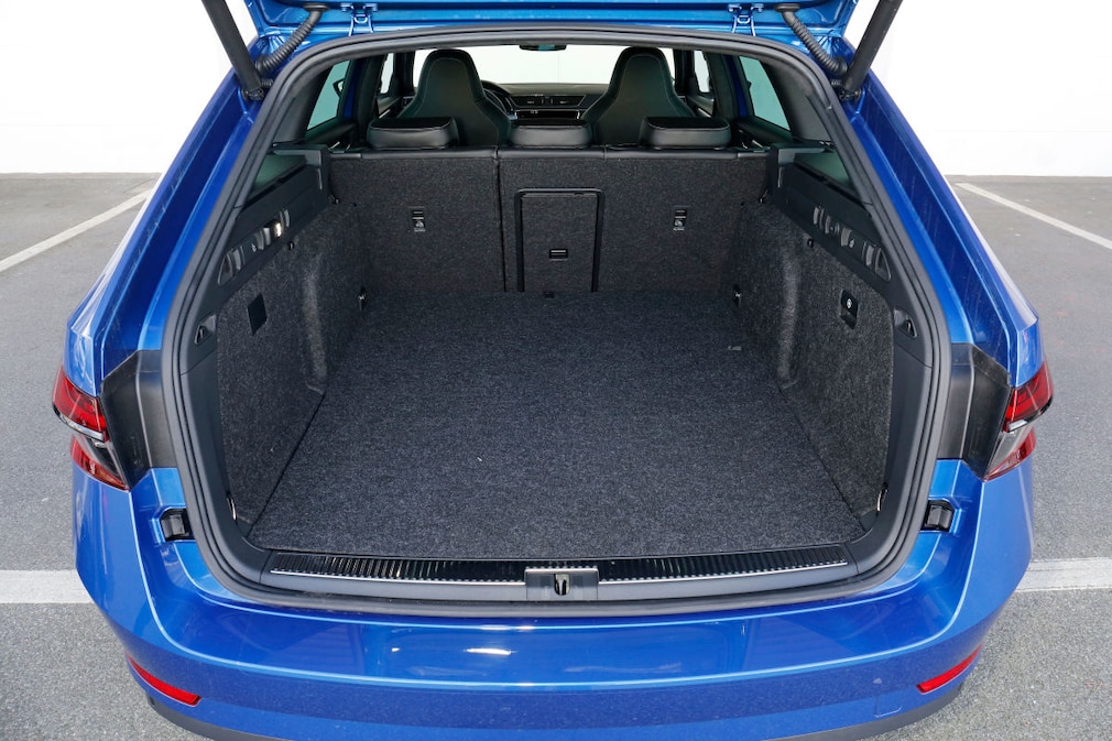 Skoda Superb Combi