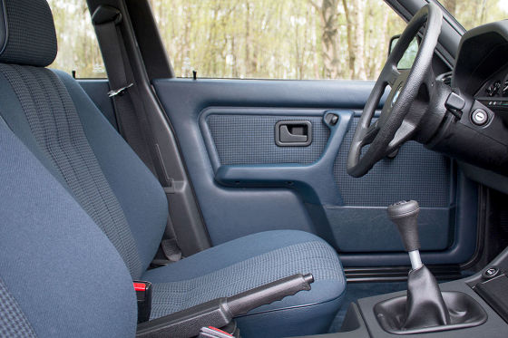 Dieser BMW E30 ist quasi ein Neuwagen