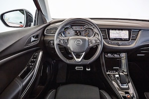 Opel Grandland X Hybrid4