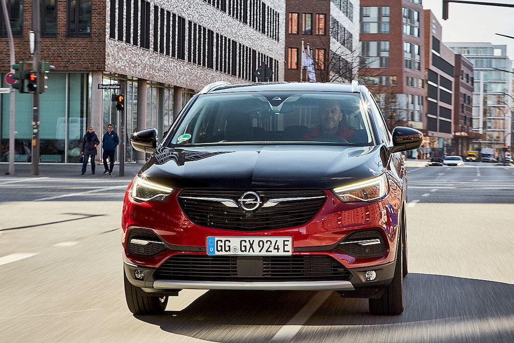 Opel Grandland X Hybrid4
