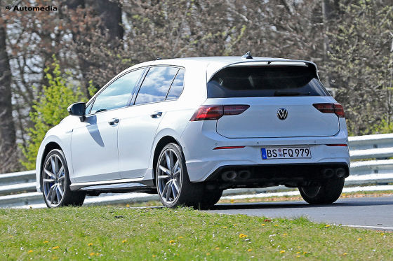Neuer Golf R läuft sich am Ring warm