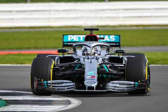 Hamilton bekennt sich zu Mercedes