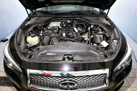 Jaguar XE 20d, Infiniti Q50 2.2d