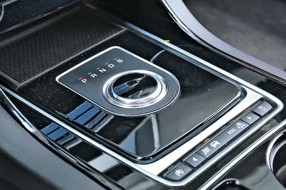 Jaguar XE 20d