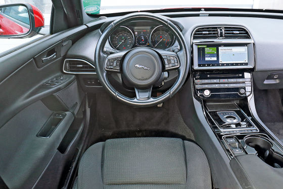 Jaguar XE 20d