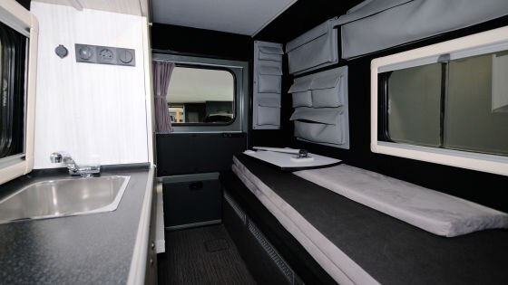 Lorinser Umbau des Puch G Puch G als schickes Wohnmobil