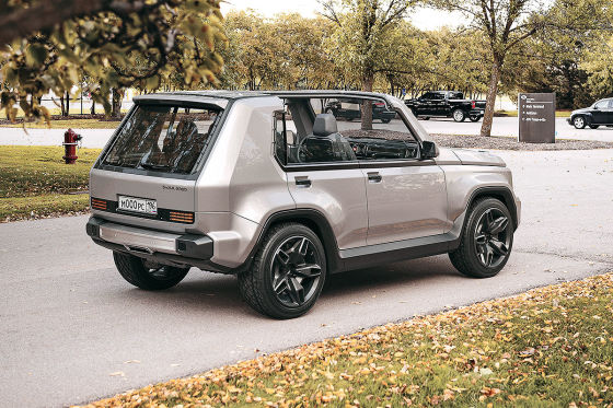Halb Lada Niva, halb Mercedes G-Klasse