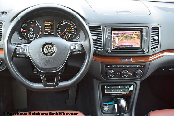 Gebrauchter VW Sharan für 70.000 Euro - zum halben Preis! - AUTO BILD