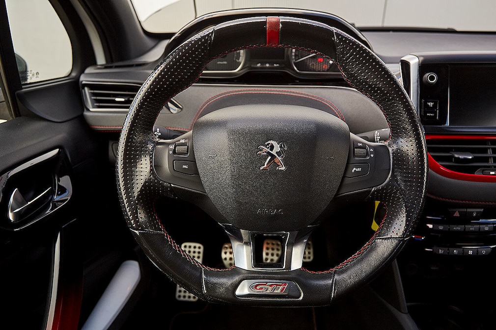 Gebrauchtwagen-Test Peugeot 208 GTi