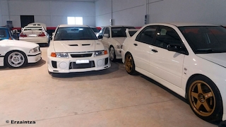 Die Traumgarage eines jeden Autoliebhabers