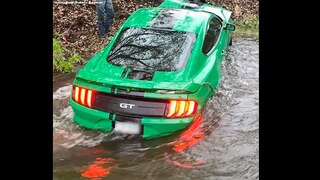 Drift-Fail mit nagelneuem Ford Mustang GT