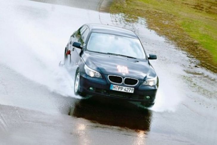Zehn Winterreifen (225/55 R 16) im Test