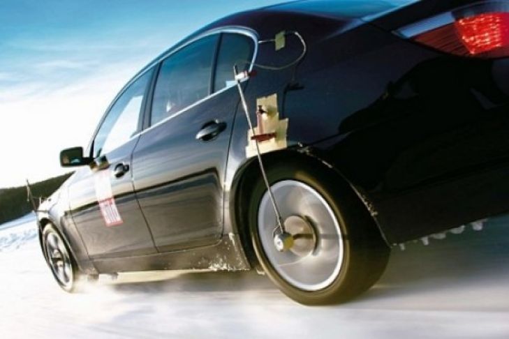 Zehn Winterreifen (225/55 R 16) im Test