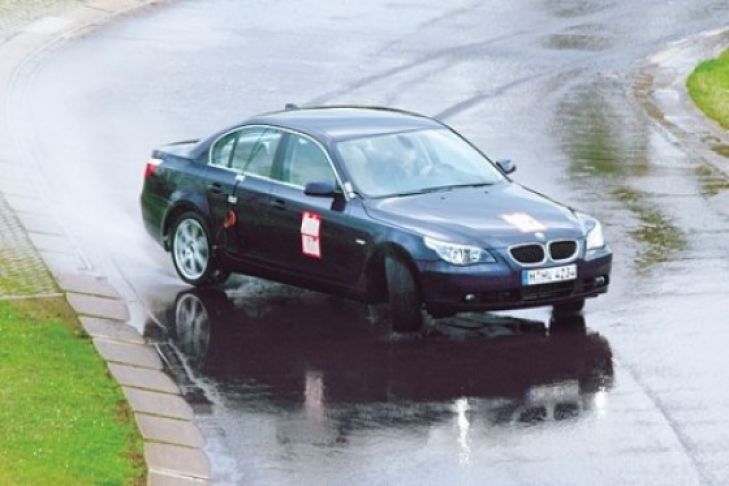 Zehn Winterreifen (225/55 R 16) im Test