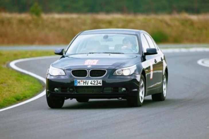 Zehn Winterreifen (225/55 R 16) im Test