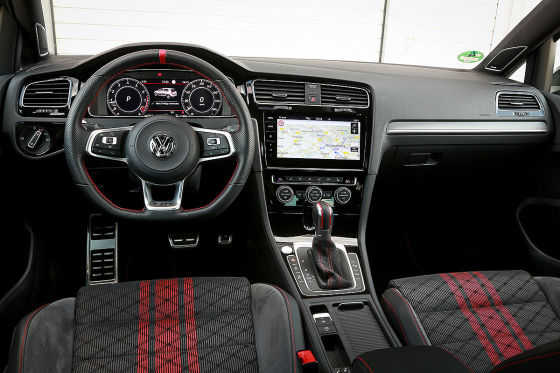 VW Golf GTI TCR: Jahreswagen