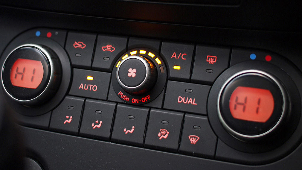 5 Tipps die wirklich bei stickiger Luft im Auto helfen! - AUTO BILD