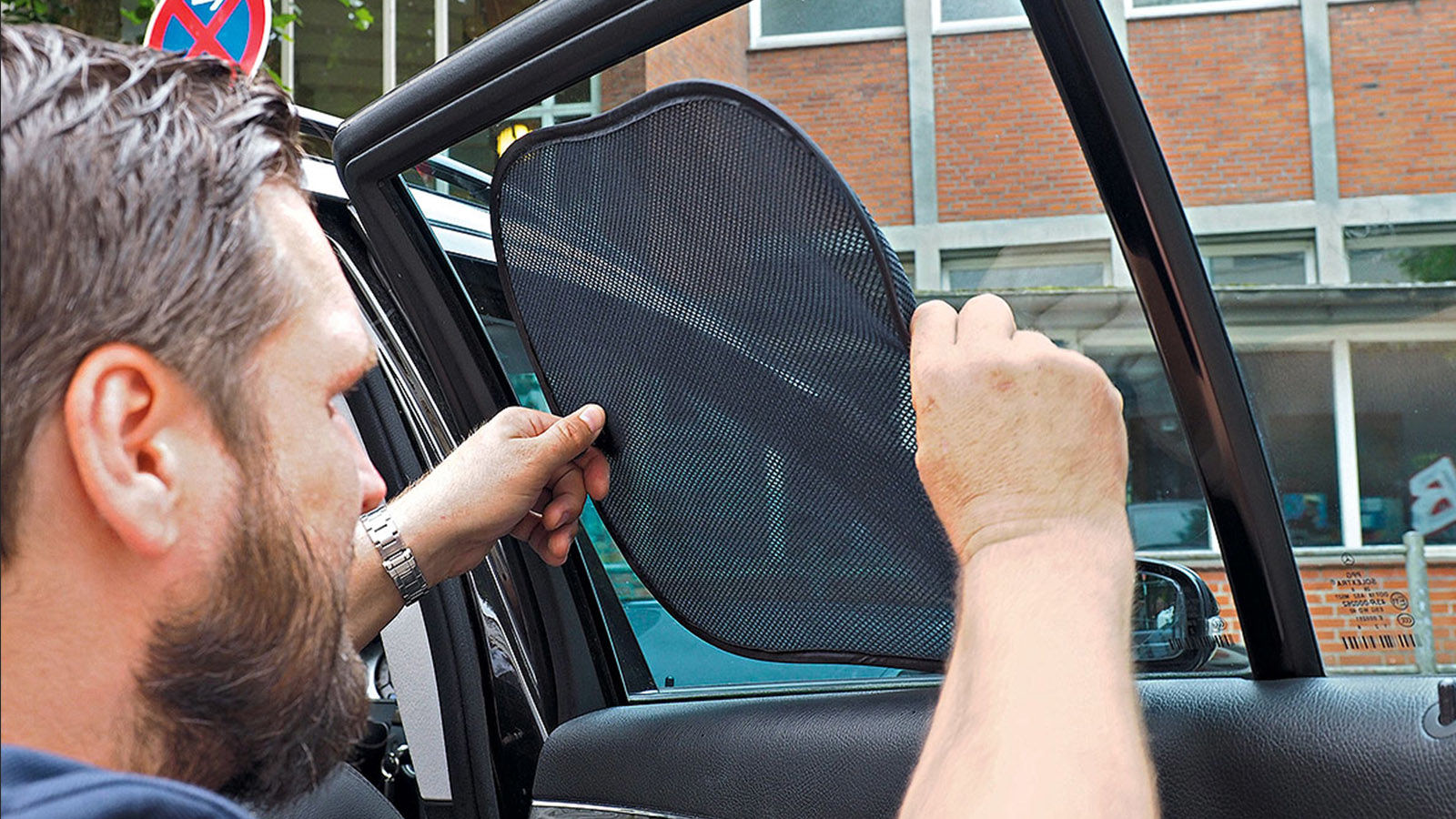 Schwarz Farbe Lumanuby Sonnenschutz Autozubehör Heckscheibe Sonnenschutz Auto Sonnenschutz für die meisten Autos,Tragbar und Faltbar 