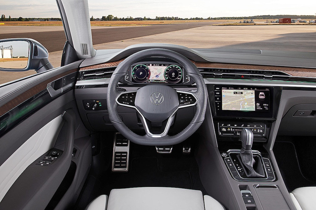 VW Arteon Facelift Shooting Brake: Bilder