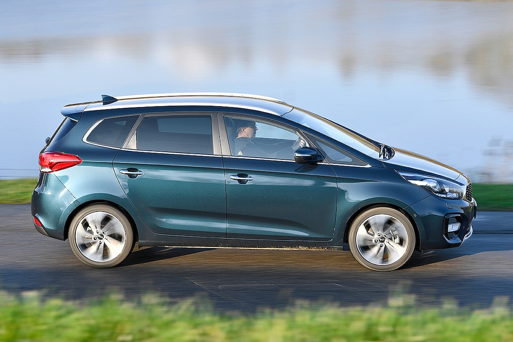 Kia Carens 1.6 GDI Attract