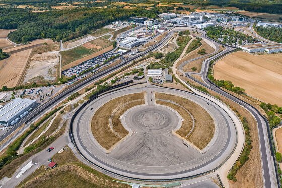 Porsche-Testcenter Weissach