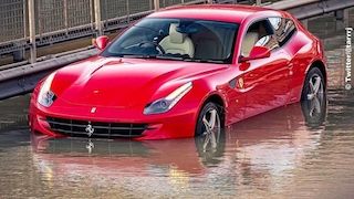 Ferrari FF: Supersportwagen, Unfall, Fail