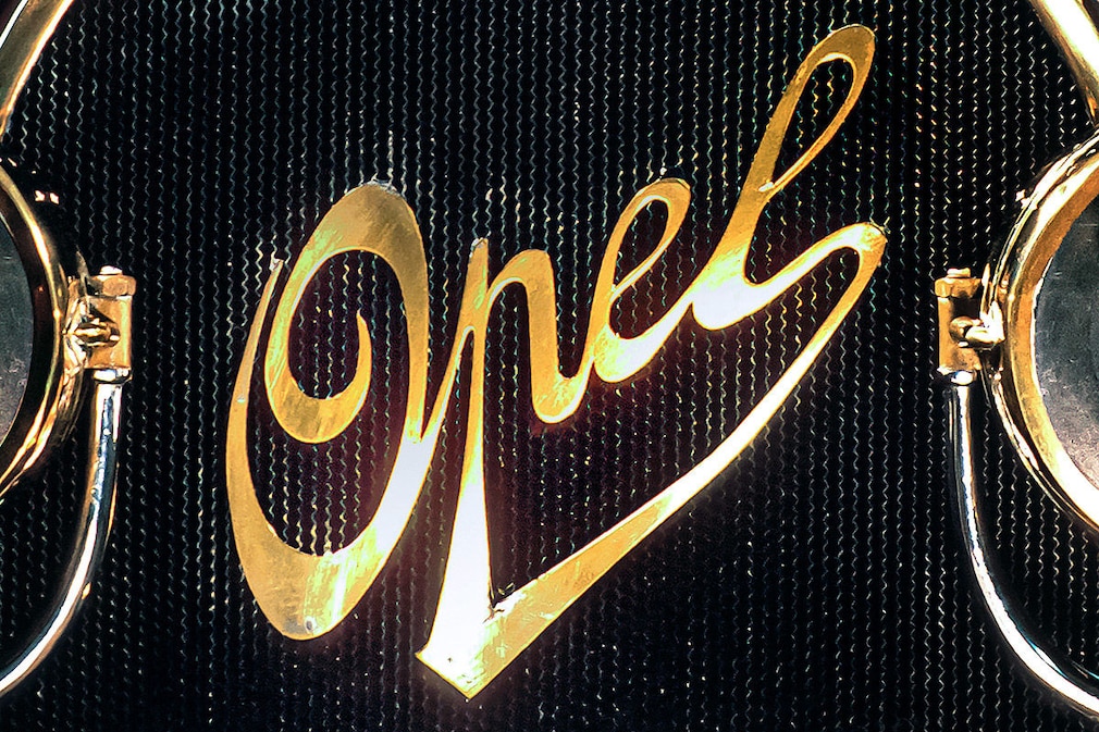 Die Geschichte des Opel-Blitz-Logos Die Geschichte des Opel-Blitz-Logos