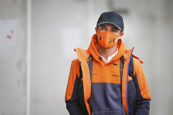Trete nicht automatisch in Lewis Fußstapfen