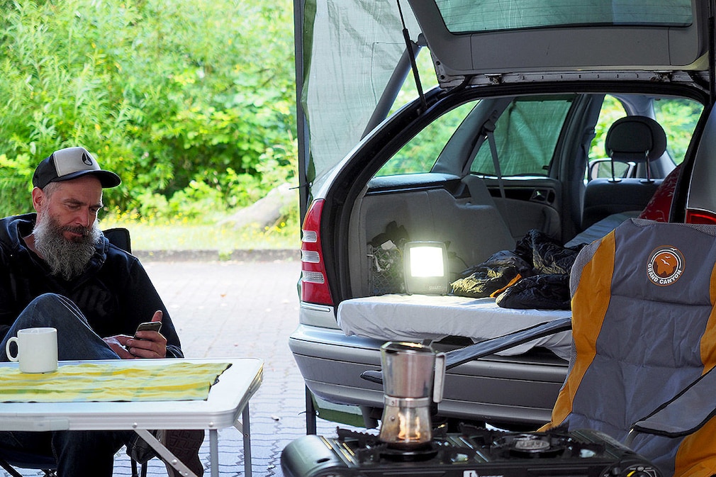 So wird der Kombi zum Camper