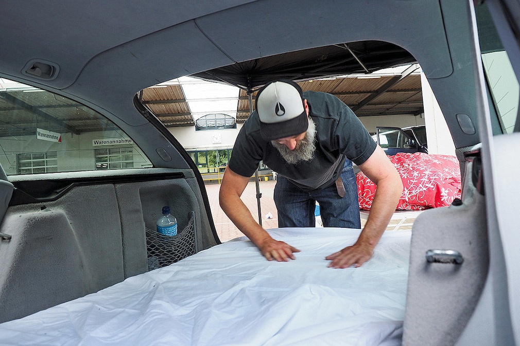 So wird der Kombi zum Camper