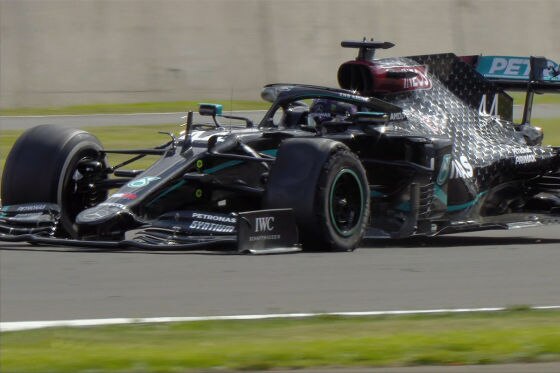 FIA reagiert auf Reifenplatzer