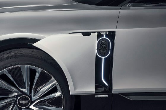Der Cadillac Lyriq hat ein 33 Zoll Display und soll 2022 in Serie gehen!